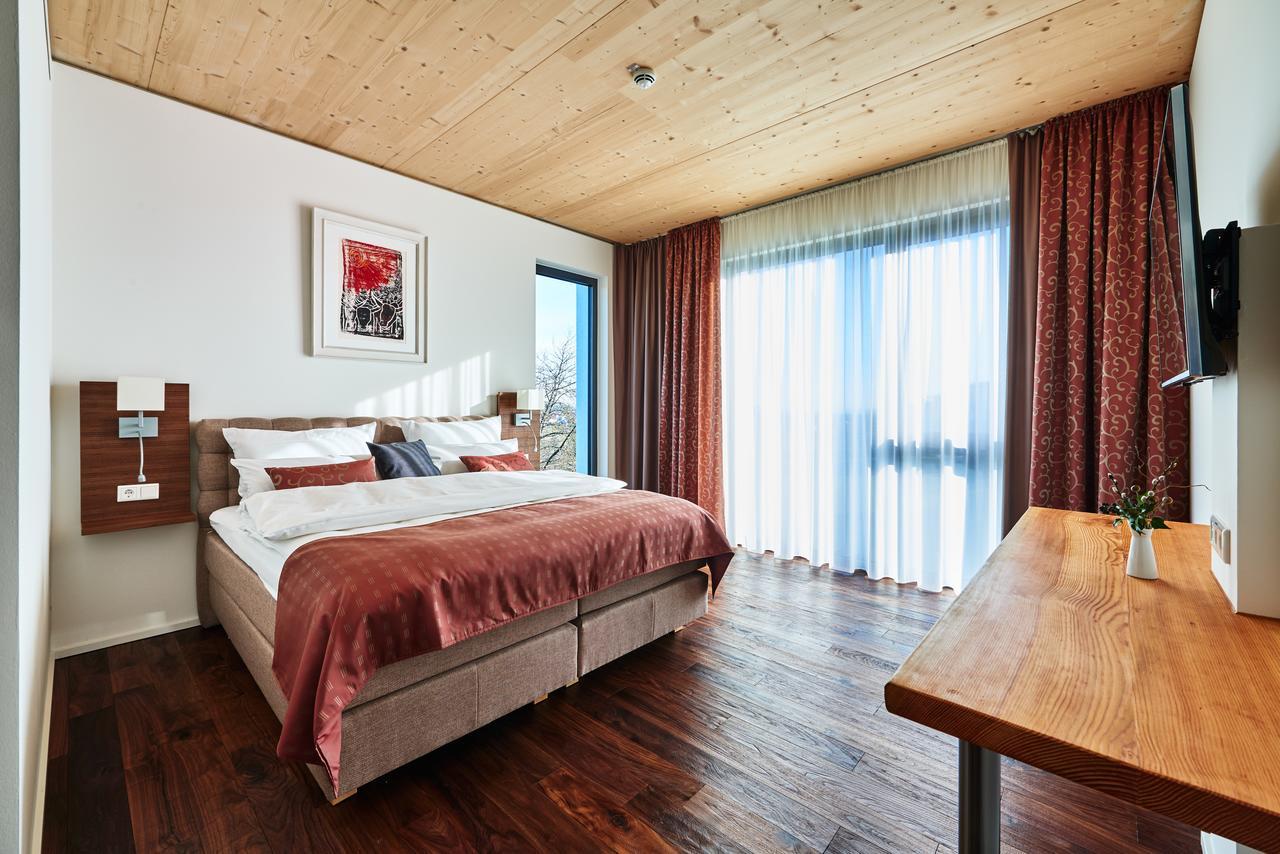 Hotel 2050 Рутесхайм Екстериор снимка